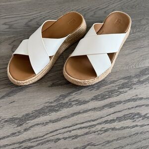FitFlop White Crossband Espadrille Slide Sandals